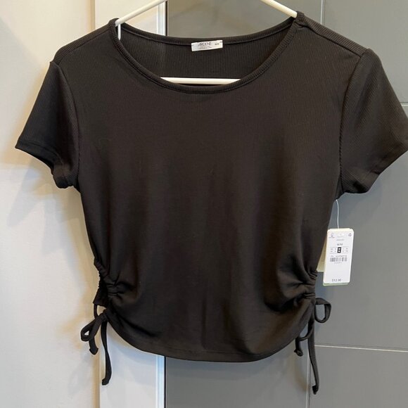 Ardene Women's Side Ruching Ultra Crop T-Shirt - Black - Picture 6 of 6